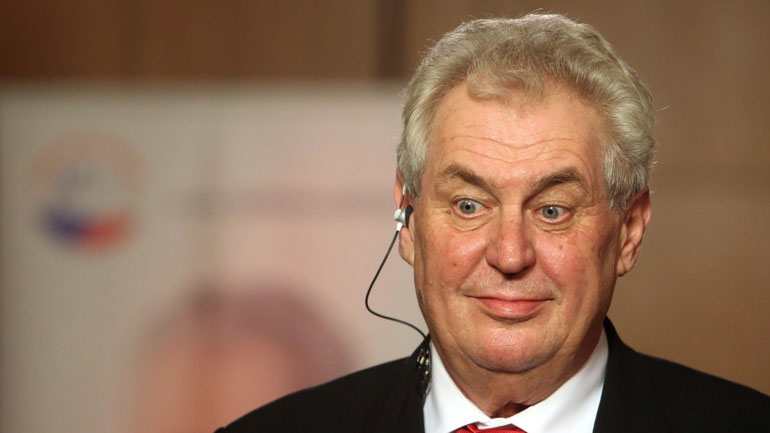 Απίστευτη δήλωση: Να πάνε οι πρόσφυγες σε ακατοίκητα ελληνικά νησιά κι εμείς θα μειώσουμε το χρέος