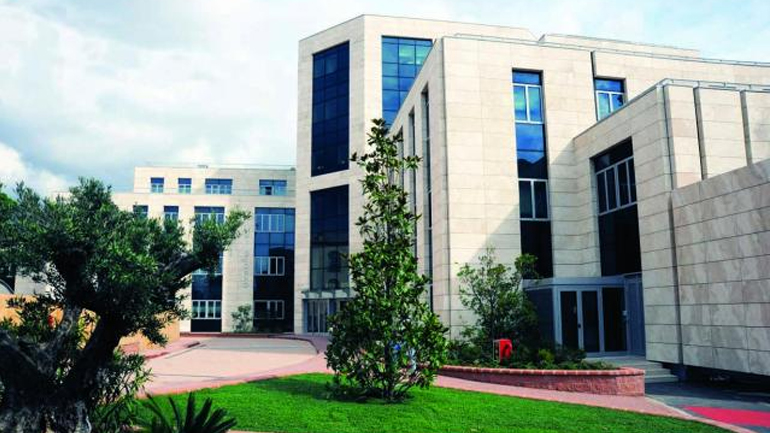 Ιταλία: Δώρισε 800.000 στο νοσοκομείο που θεράπευσε τον εγγονό του