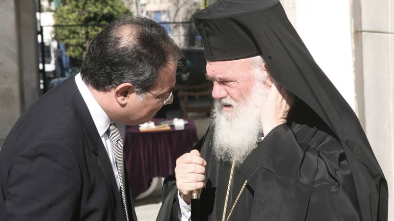 Εκπρόσωπος Αρχιεπισκόπου: Ο Φίλης είπε ψέμματα ότι έγινε συζήτηση για τα θρησκευτικά