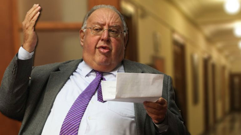 Πετσόκοψαν τη σύνταξη του… Πάγκαλου