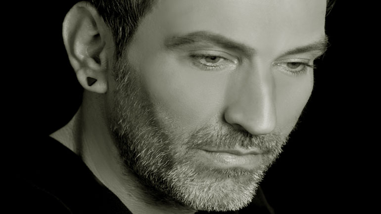 Ο Δημήτρης Αϊβαλιώτης με την «5η Εποχή» του στο Coronet