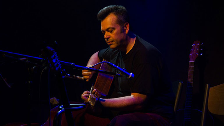 O Μπάμπης Παπαδόπουλος στο Γυάλινο Μουσικό Θέατρο