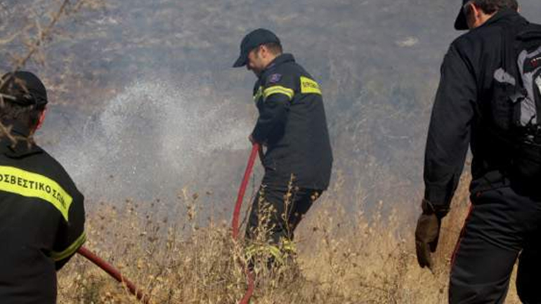 Σε ύφεση η πυρκαγιά στο Πικέρμι