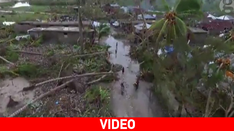 Ο φονικός τυφώνας Μάθιου καταστρέφει ολόκληρες κοινότητες – βίντεο από drone