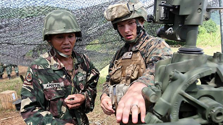 Φιλιππίνες: Οι ένοπλες δυνάμεις μπορούν να τα καταφέρουν και χωρίς τη βοήθεια των ΗΠΑ