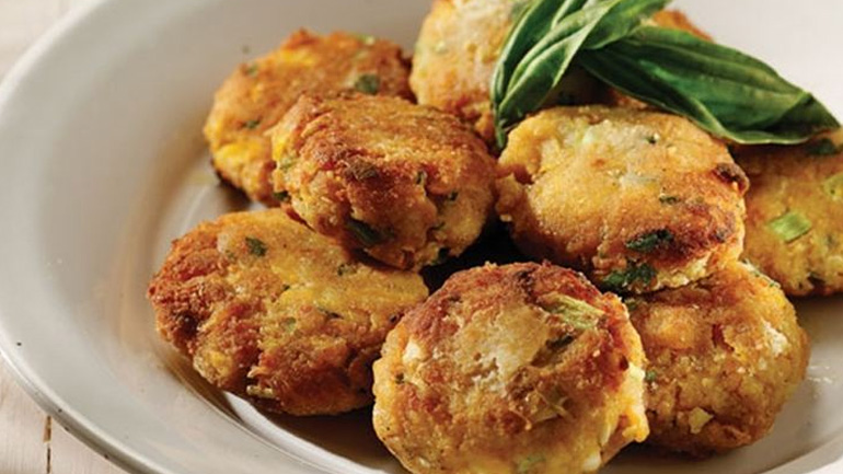 Λαχταριστές μπουκιές κοτόπουλου με λαχανικά