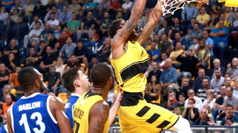 Πρεμιέρα με νίκη για τον Άρη, 75-65 τα Τρίκαλα