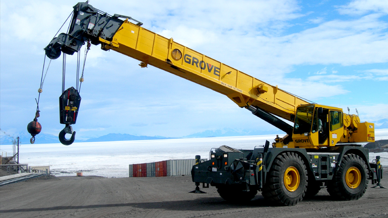 Θεσσαλονίκη: Έκλεψαν φορτηγό από το λιμάνι με… γερανό!