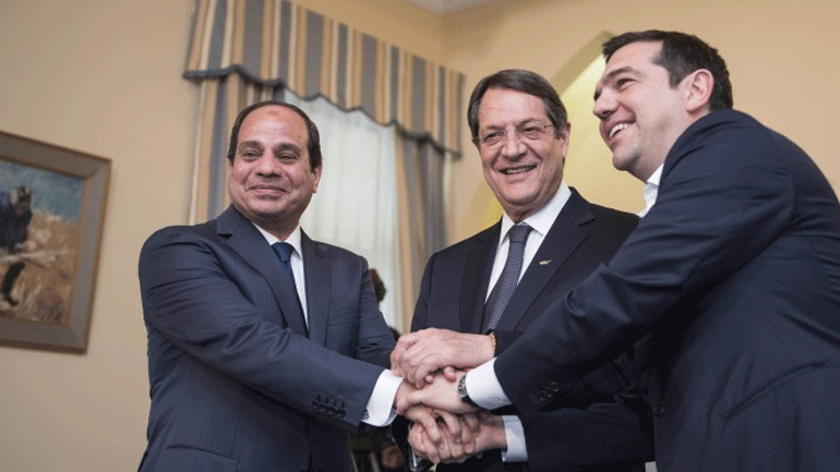 Στο Κάιρο αύριο ο Τσίπρας για την τριμερή με Κύπρο – Αίγυπτο