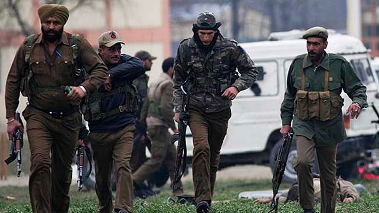 Εισβολή ενόπλων σε κυβερνητικό κτίριο στο υπό ινδικό έλεγχο Κασμίρ