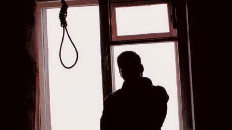 Πειραιάς: 31χρονος βρέθηκε κρεμασμένος σε μπαλκόνι τρίτου ορόφου