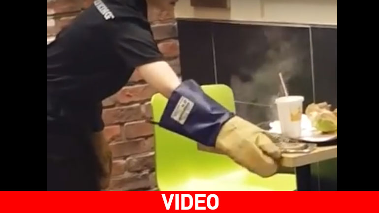 Δείτε το Samsung Galaxy Note 7 να πιάνει φωτιά μέσα σε Burger King