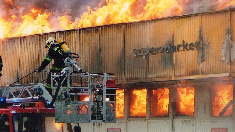 Χανιά: Στις φλόγες αποθήκη σούπερ μάρκετ Χανιά: Στις φλόγες αποθήκη σούπερ μάρκετ