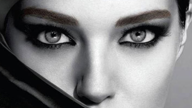 Αυτό είναι το μυστικό για τέλεια φρύδια