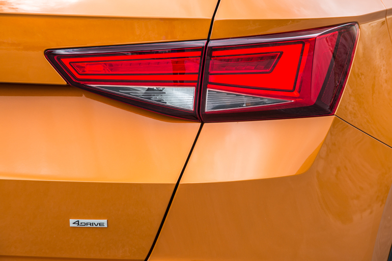 Τα πίσω φώτα...