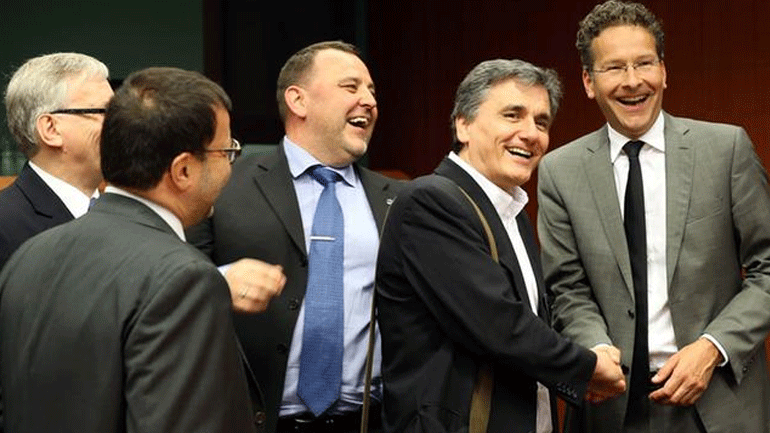 Die Welt για Ελλάδα: Κούρεμα χρέους και μετά αντίο