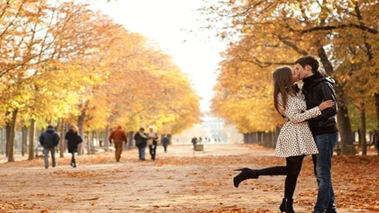 Το φθινόπωρο υπόσχεται νύχτες γεμάτες πάθος