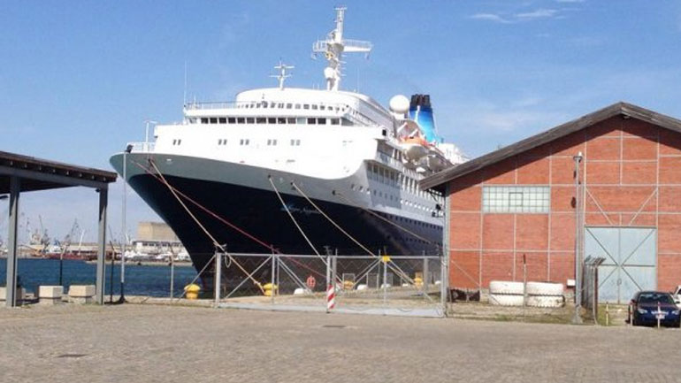 «Έδεσε» στη Θεσσαλονίκη το «MSC Opera»