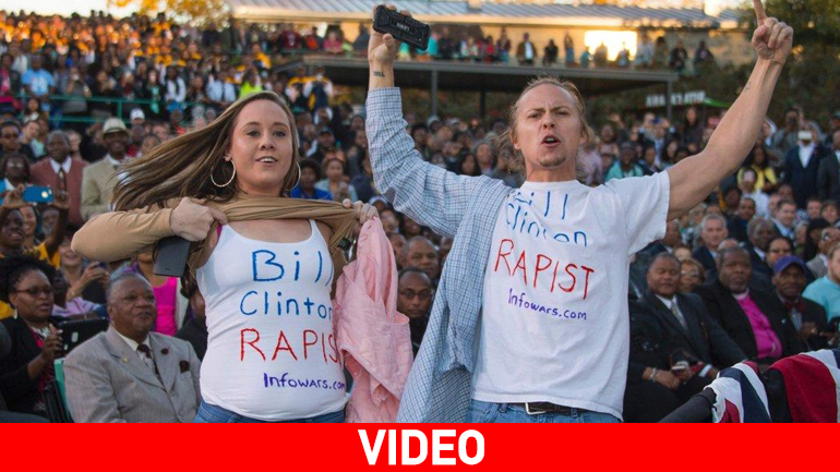 ΗΠΑ: Διαδηλωτές διέκοψαν προεκλογική ομιλία Ομπάμα υπέρ Κλίντον