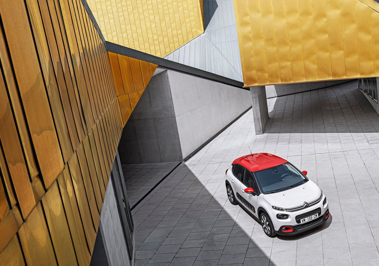 Αν μέχρι πριν από λίγα χρόνια μας έδειχναν αυτή την φωτογραφία και μας έλεγαν ότι αυτό είναι το C3 δεν θα το πιστεύαμε. Τώρα που είναι αλήθεια κάνουμε πρόβλεψη για το... μέλλον!