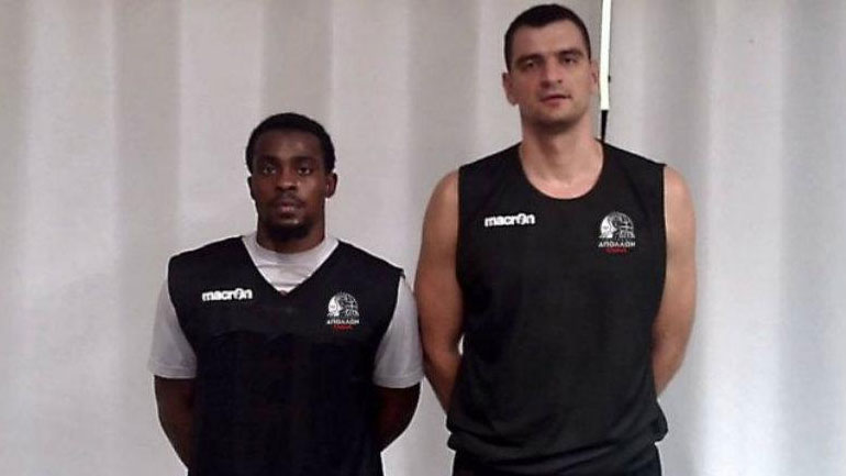 Απόλλων Πατρών: Ανακοίνωσε Χίκι και Βίτκοβατς