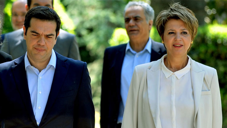 Aνασχηματισμός προ των πυλών