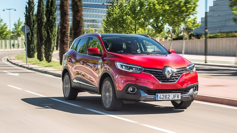 Παρά την απόσταση των 20 εκατοστών από το έδαφος η συμπεριφορά του είναι υποδειγματική