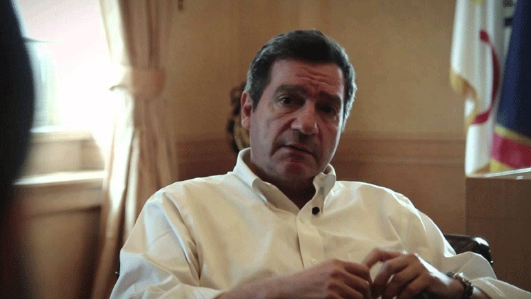 Γ. Καμίνης: «Ο δήμος της Αθήνας δεν έχει εκτελέσει ποτέ κανέναν πλειστηριασμό κατοικίας»