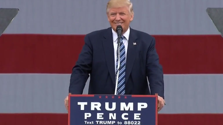 Ντόναλντ Τραμπ από το Γκρίνσμπορο της Βορείου Καρολίνας: Ψηφίστε με και δε θα το μετανιώσετε…