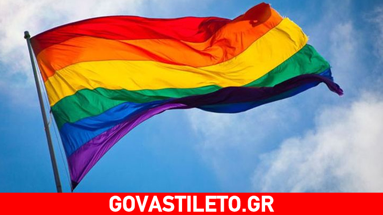 Πασίγνωστος τραγουδιστής στην Ελλάδα: «Είμαι απλά ένας gay άνδρας…»