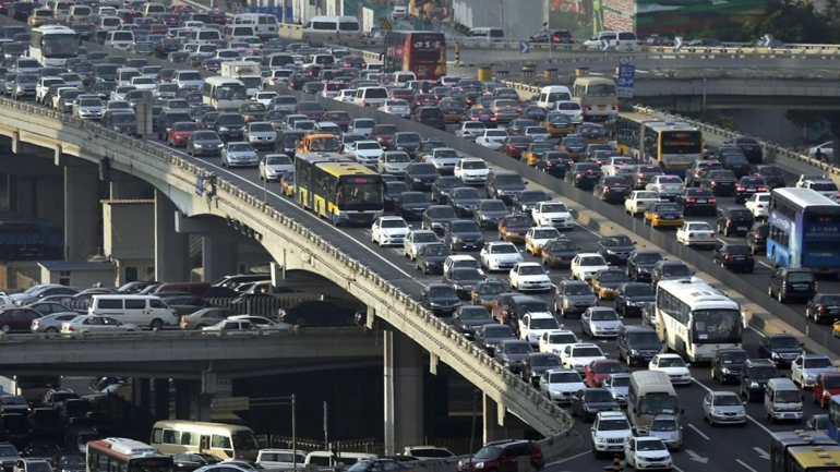 Στην Κίνα κυκλοφορούν 190 εκατ. αυτοκίνητα