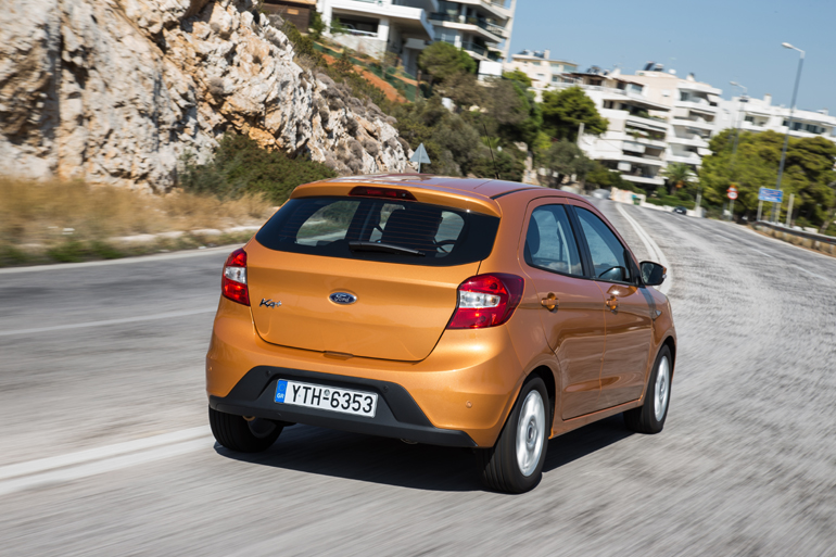 Ξεχωριστή η σχεδίαση του πίσω μέρους...