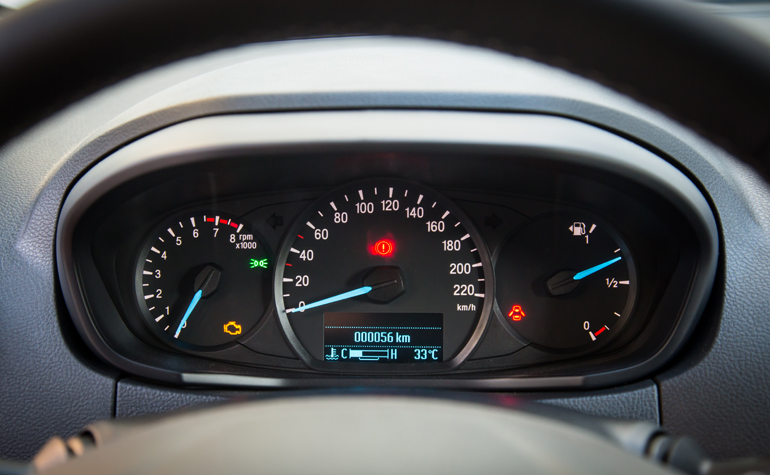 Ο πίνακας οργάνων...