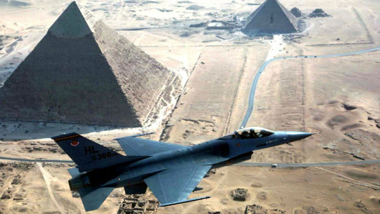 Αίγυπτος: Τουλάχιστον 100 ένοπλοι νεκροί, μετά από βομβαρδισμούς της αεροπορίας