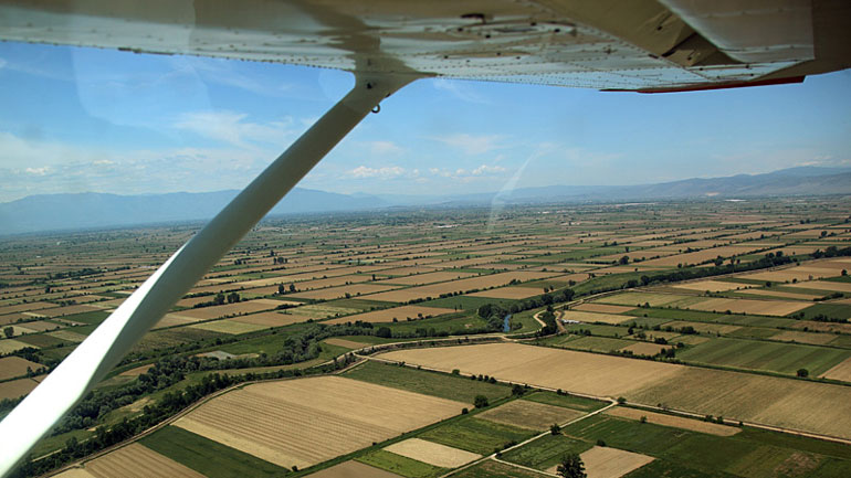 Έρευνες στην περιοχή των Καλαβρύτων για μικρό αεροπλάνο, τύπου Τσέσνα Έρευνες στην περιοχή των Καλαβρύτων για μικρό αεροπλάνο, τύπου Τσέσνα