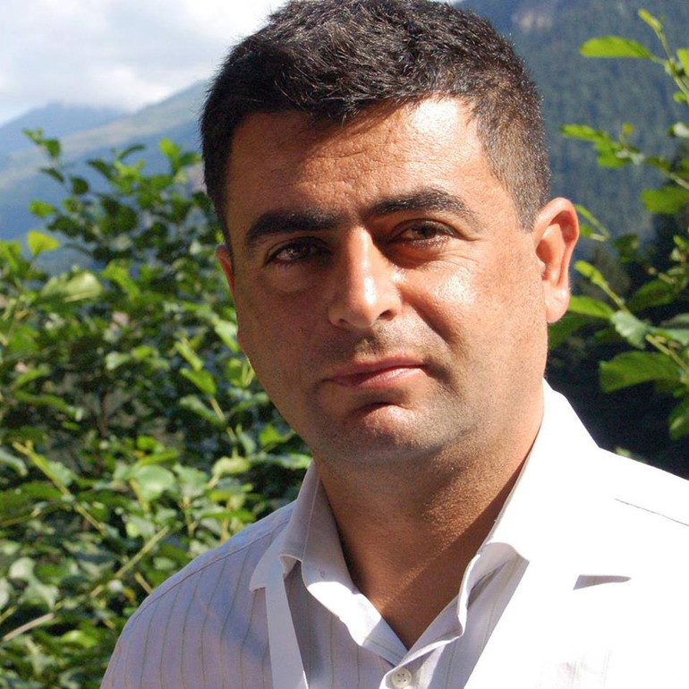 O Κυριάκος Παρασίδης έχει έδρα την Θεσσαλονίκη...