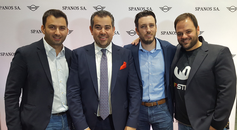 Από αριστερά: Βασίλης Σαρημπαλίδης, Γιώργος Σπανός, Κώστας Διαμαντής και Τάκης Τρακουσέλλης...