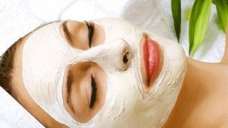 Πες αντίο στα σπυράκια με την ιδανική σπιτική μάσκα