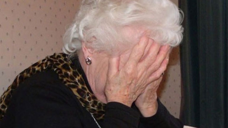 Ηλεία: Χτύπησαν και λήστεψαν ηλικιωμένο ζευγάρι στο σπίτι του