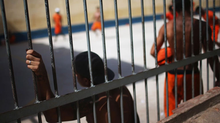 Τουλάχιστον 25 νεκροί σε συγκρούσεις που ξέσπασαν σε φυλακή στη Βραζιλία