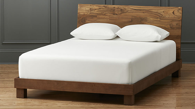 «Μπούκαρε» σε δωμάτιο ξενοδοχείου και έκλεψε… 4.000 ευρώ