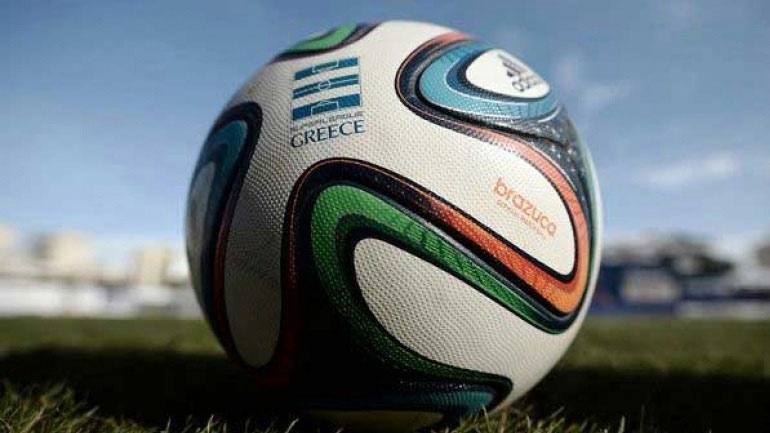 Super League: Στο… σκαμνί τρεις ΠΑΕ