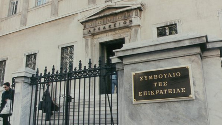 Το θρίλερ των τηλεοπτικών αδειών συνεχίζεται