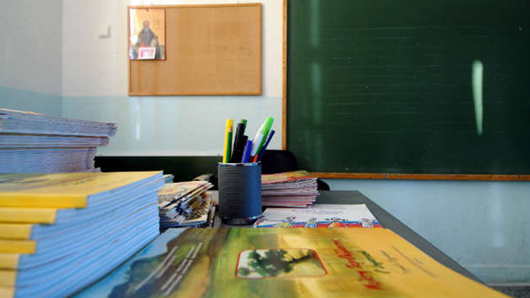 Απολύθηκαν τέσσερις εκπαιδευτικοί που απείχαν από τα καθήκοντά τους