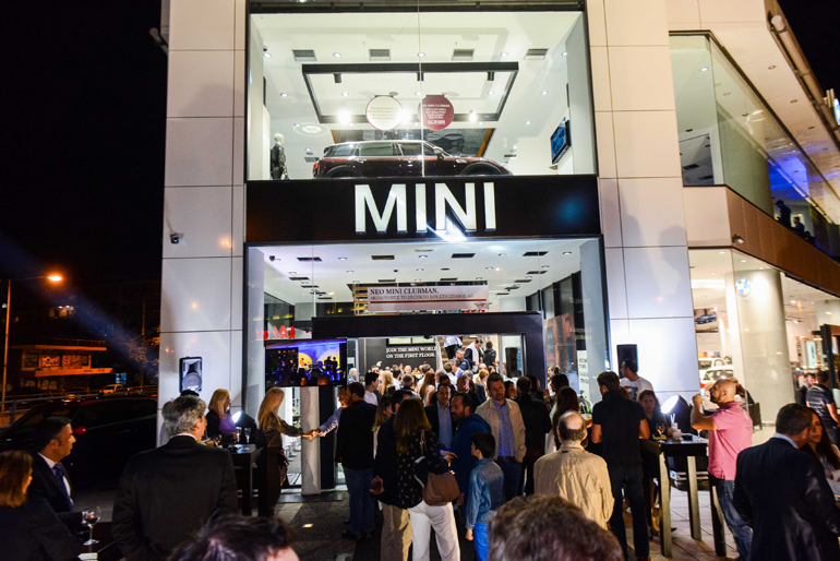 Περνώντας την είσοδο μπαίνεις σε έναν άλλον κόσμο...