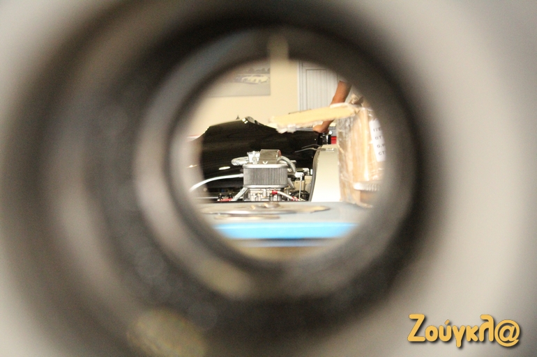 Με το μάτι στο μέλλον αλλά με κλασικά οχήματα...