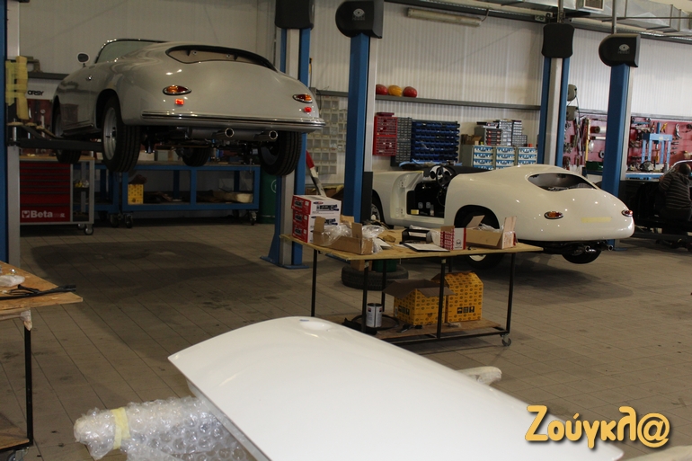 Αυτοκίνητα στην γραμμή παραγωγής της RCH...