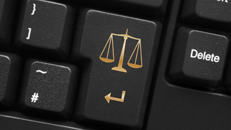 Κατεπείγουσα προκαταρκτική έρευνα για τα emails του δικαστή