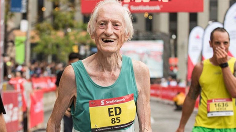 Μαραθωνοδρόμος ετών 85 και με παγκόσμιο ρεκόρ!