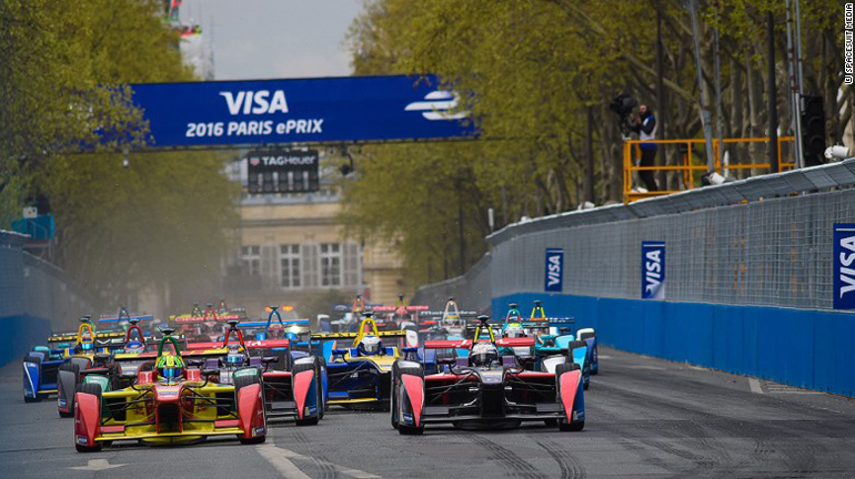 Πολλοί αγώνες του μηχανοκίνητου αθλητισμού διεξάγονται σε δρόμους πόλεων...